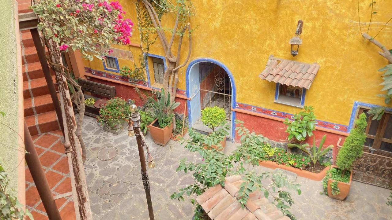 Hotel Casamia Долорес Идалго Екстериор снимка