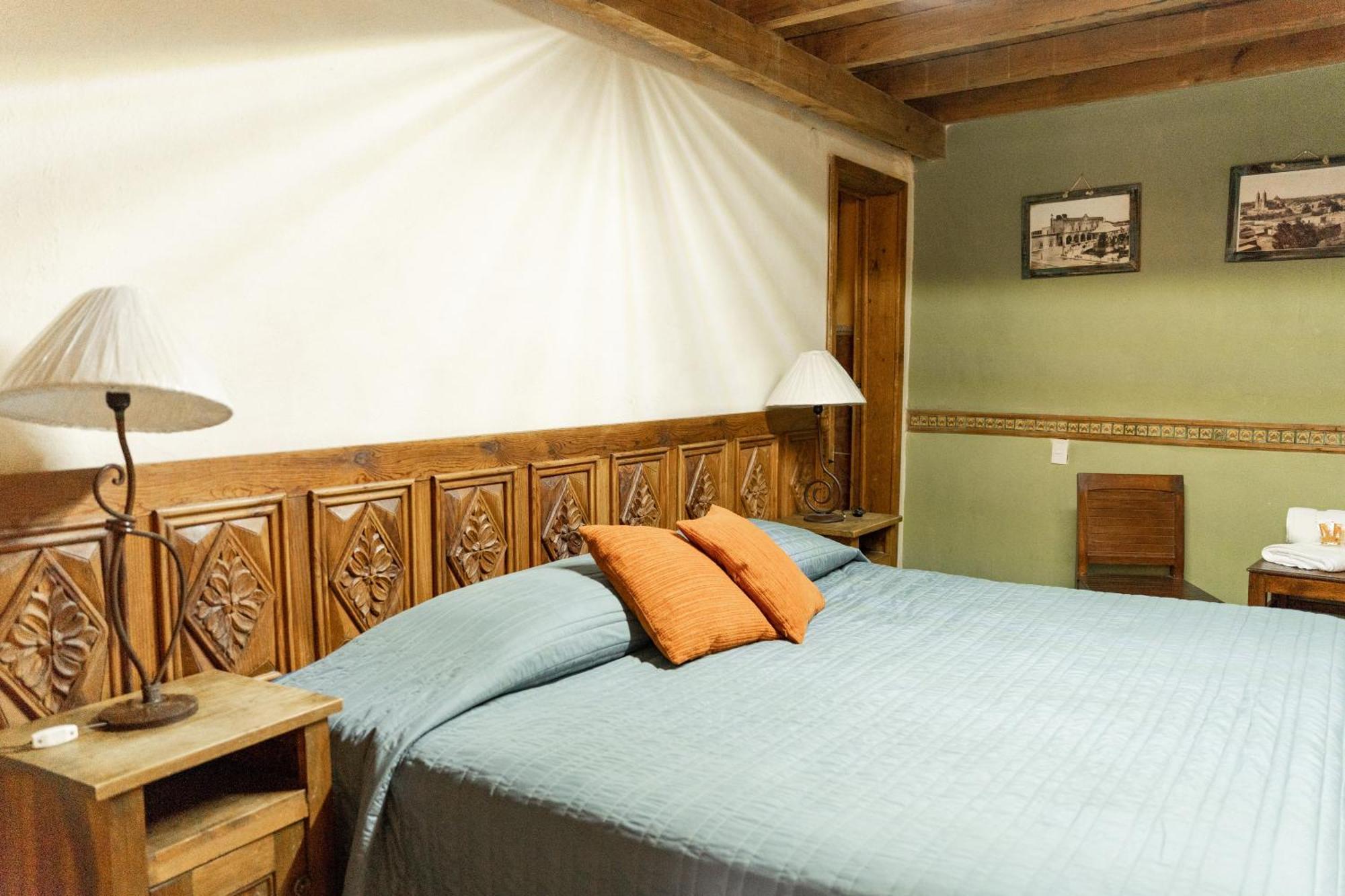 Hotel Casamia Долорес Идалго Екстериор снимка